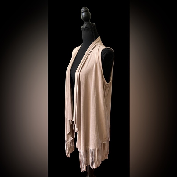Pink Rose: Tan Vest with Fringed Trim - Picture 6 of 17